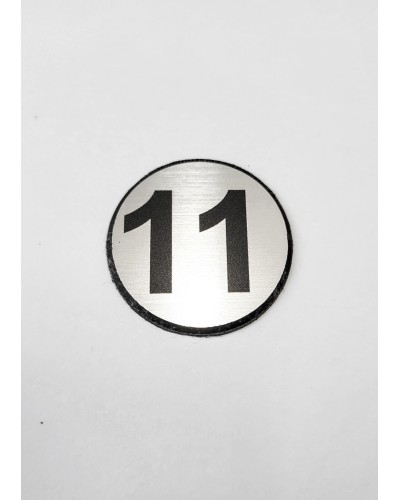 Цифра 11, сребрист кръг 4 см