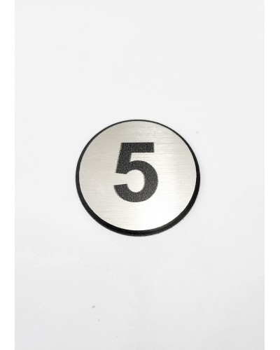 Цифра 5, сребрист кръг 4 см
