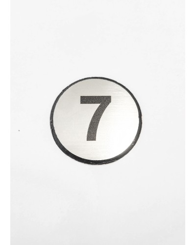Цифра 7, сребрист кръг 4 см