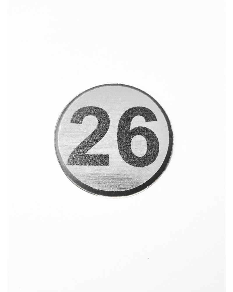 Цифра 27, сребрист кръг 4 см