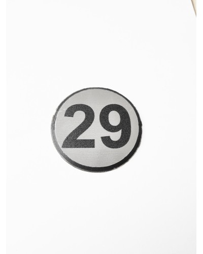 Цифра 29, сребрист кръг 4 см