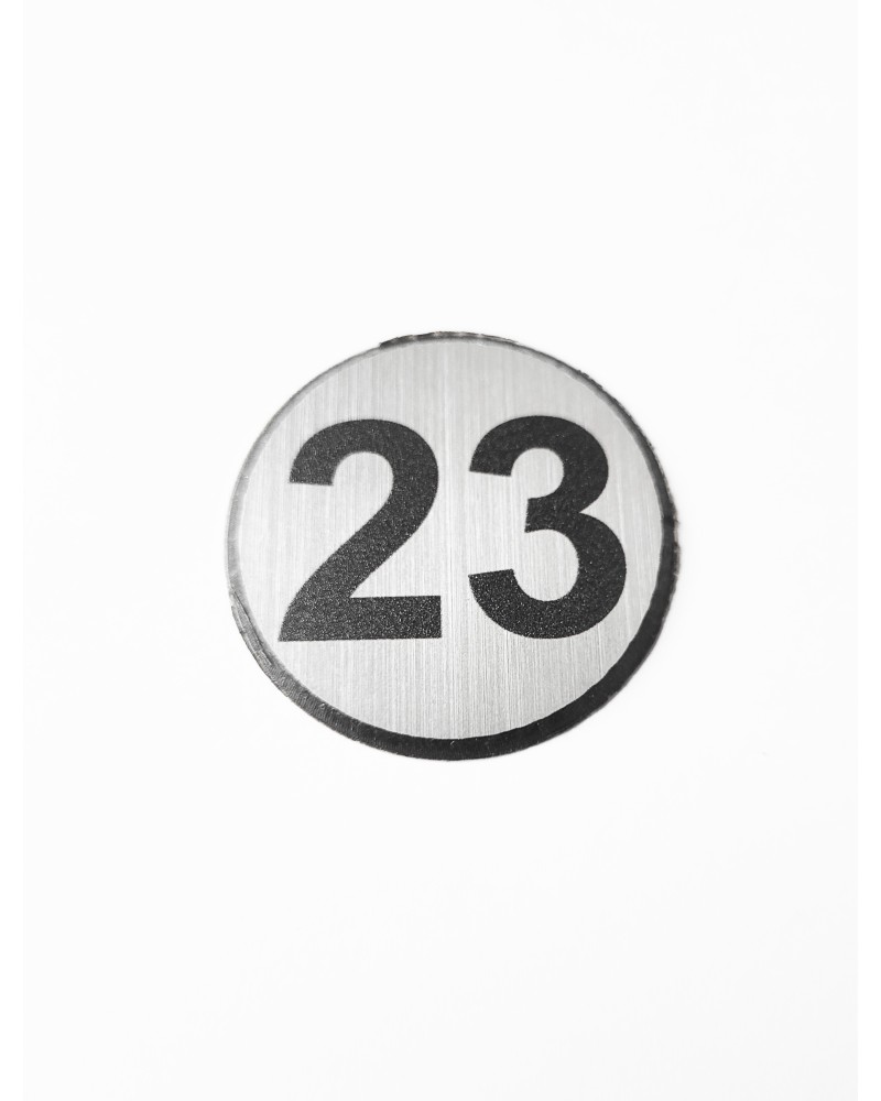 Цифра 23, сребрист кръг 4 см